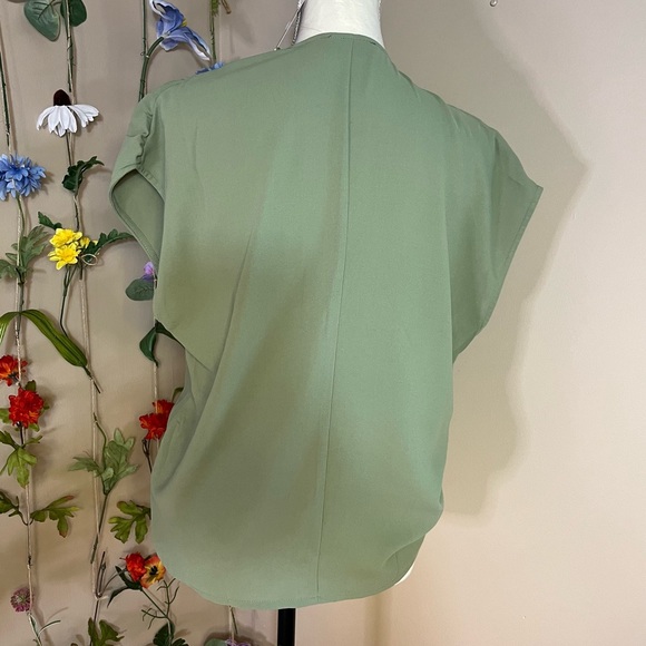 Maverick the Collection Sage Green Front tie blouse - Picture 4 of 6